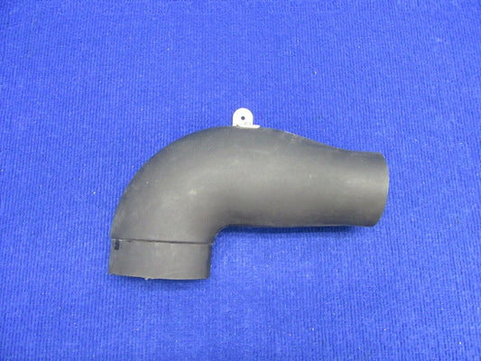 Cirrus SR-22 Duct Assy AFT w/ Bracket P/N 20715-001 (1221-562)
