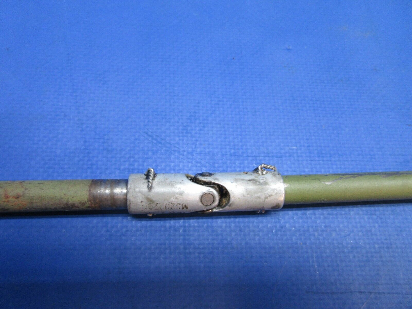 Cessna 310 / 310I Fuel Valve Torque Tube Assy P/N 0820000-17 (1023-781)