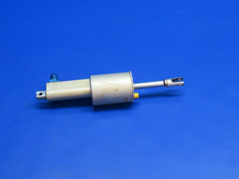 Cessna 337 / 337E RH Brake Master Cylinder Assy P/N 0541138-21 (1223-1120)