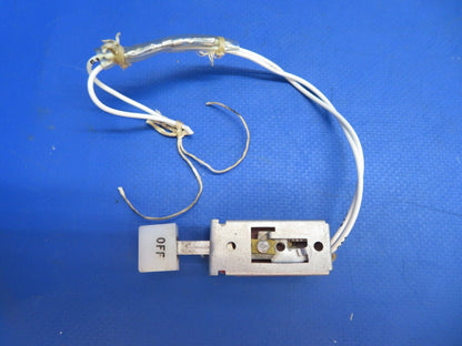 Piper PA-34-200T Switch LOT OF 4 P/N MTA106D, W31-X2M1G-2, 512TS1-4 (0323-521)
