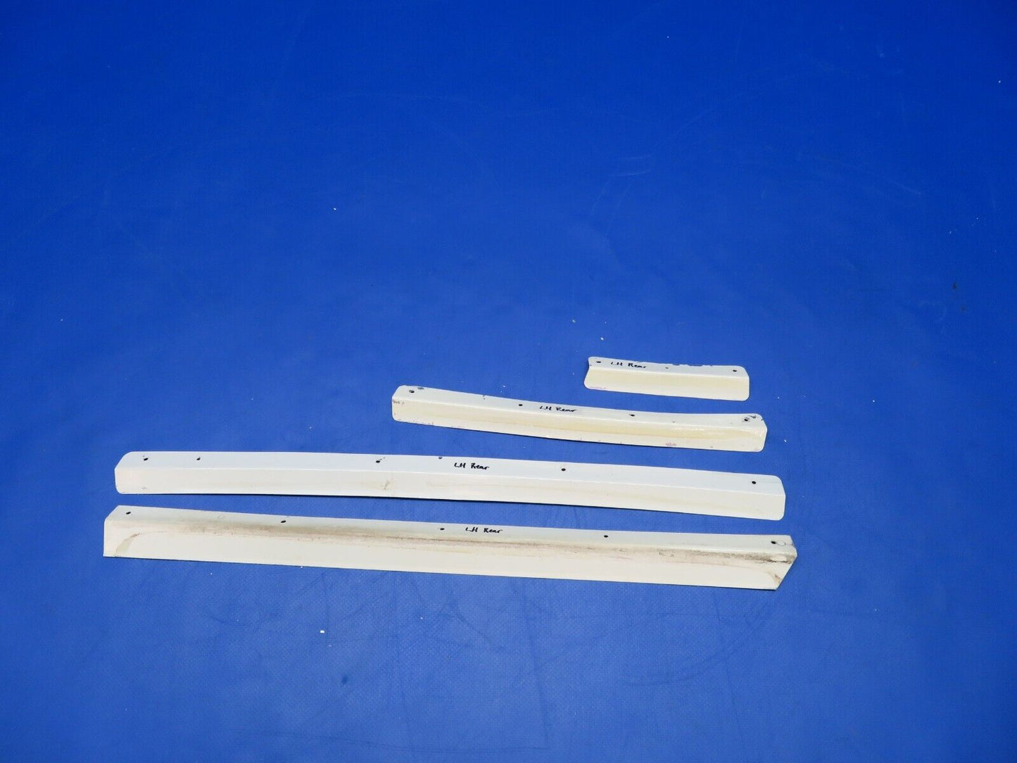 Piper PA-28R-201T Window Retainer Set (1122-475)