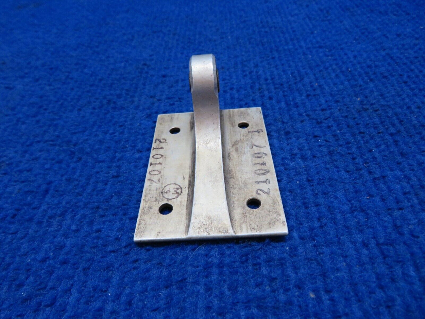 Mooney Aileron Bearing Hinge P/N 210107-1 NOS (0822-405)