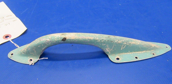 Beech Bonanza Handle Cabin Assist P/N 35-410147 (0918-207)