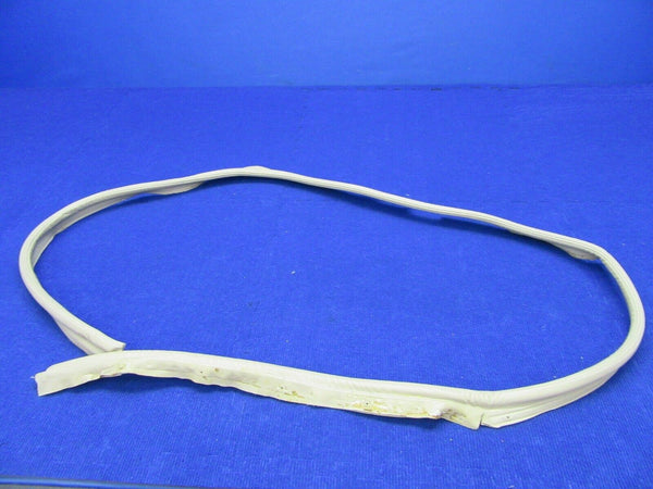 Piper PA-32-300 Pilot Door Seal / Trim (1121-483)