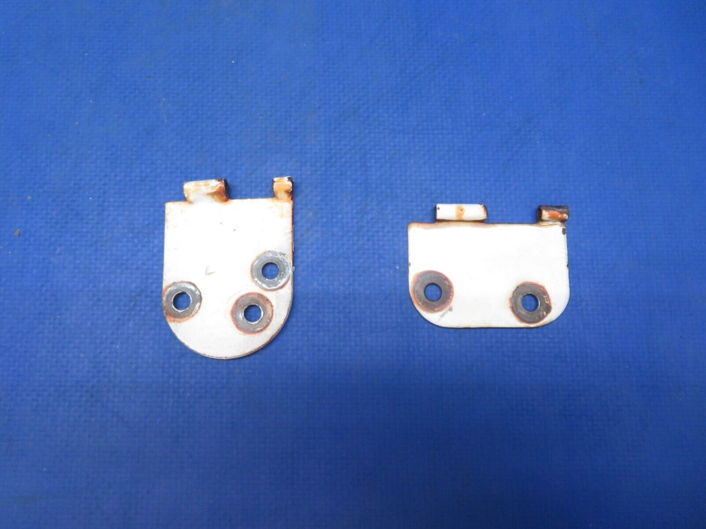 Cessna 172I RH Cabin Door Hinge Half Outer, Upper & LWR 0511237-2 (0923-631)