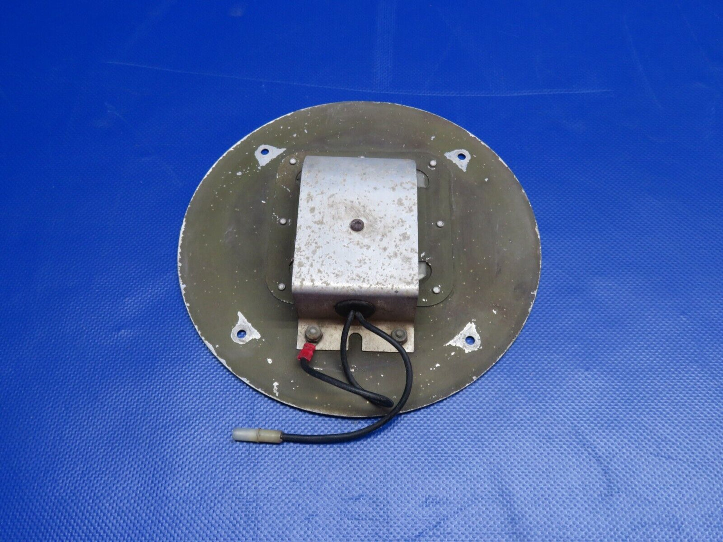 Cessna 210 Courtesy Light RH & LH, Insp. Panels P/N 1270432-2 LOT (0124-1032)