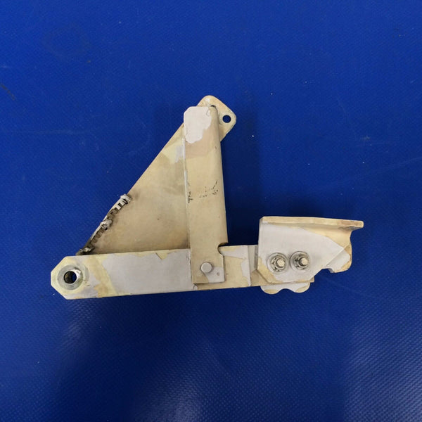 Beech Baron 58 Uplock Assy RH P/N 60-810092-20 (0117-91)