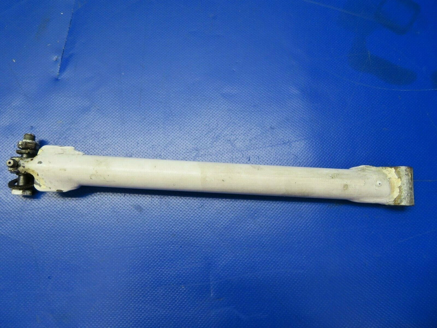 Beech Baron 95-B55 Nose Gear Retract Brace Welded P/N 002-820018-3 (0620-534)