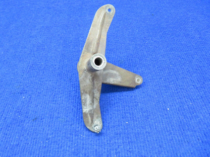 Cessna 182 / 182D Bellcrank Assy LH Flap P/N 0523535 (0722-445)