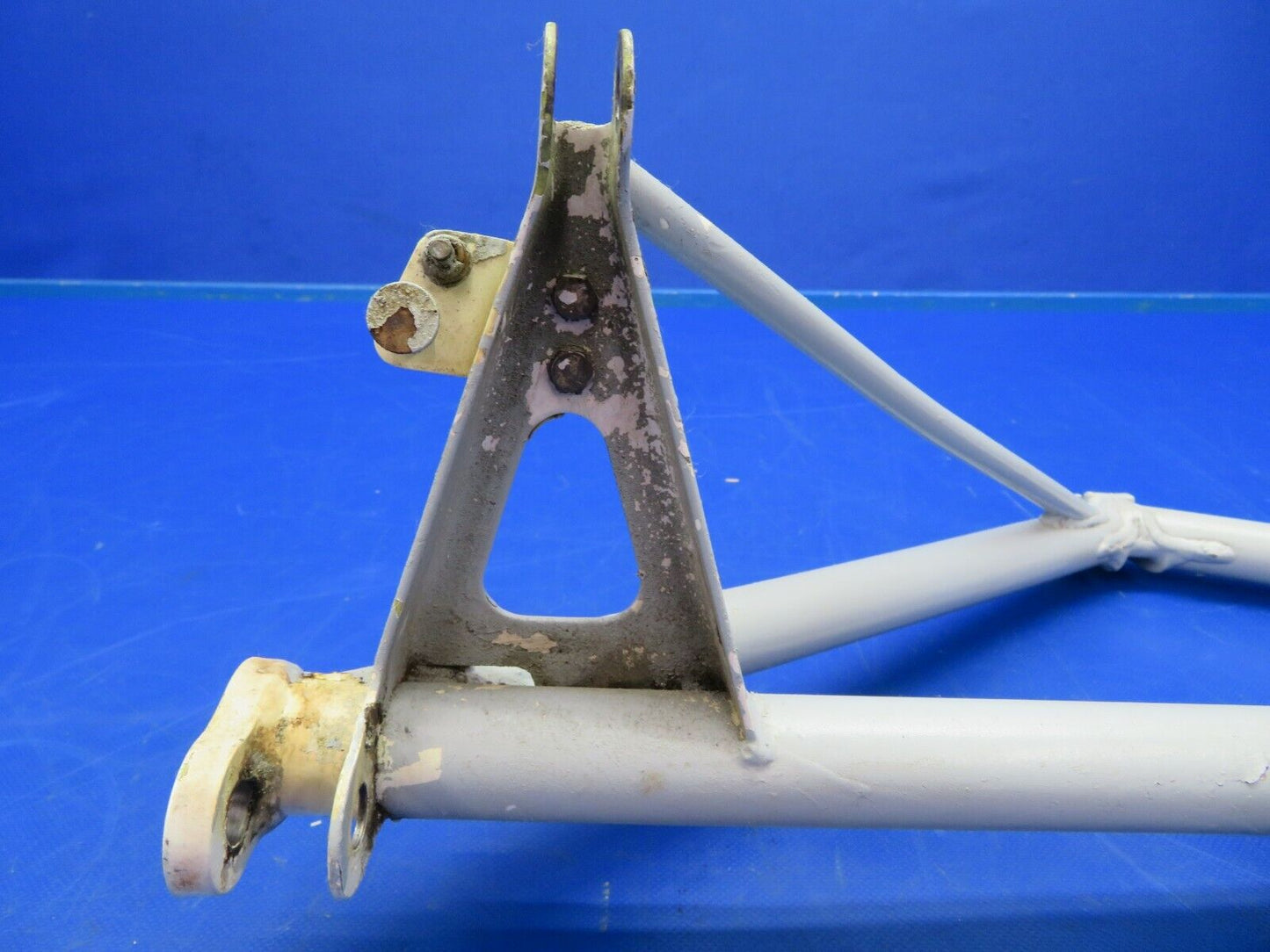 Beech B58P Brace Assy Main Gear Retract RH P/N 60-810026-4 (0620-450)
