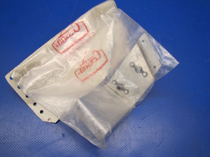 Cessna 206 & T206 Bracket Cowl Flap Control LH P/N 1213960-3 NOS (0517-38)