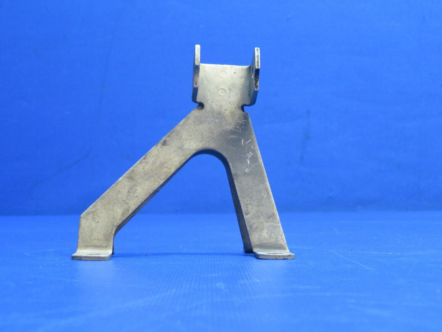 Continental Throttle Body Bracket P/N 630474 (0124-1027)