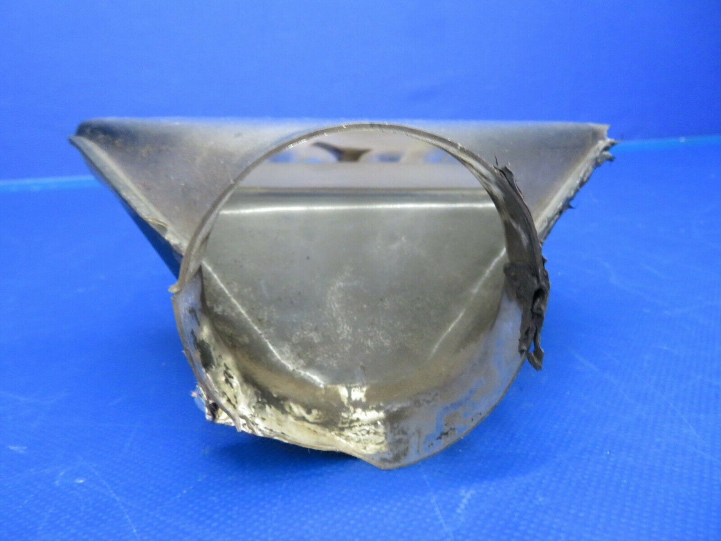 Beech Baron 58P Duct Cooling FWD Evaporator 102-555029-11 (0420-39)