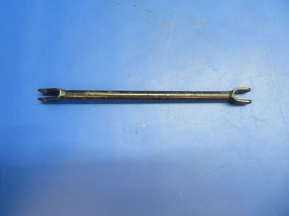 Piper PA-28R-201T Toe Brake Clevis Assy P/N 79430-00, 79430-000 (1122-779)