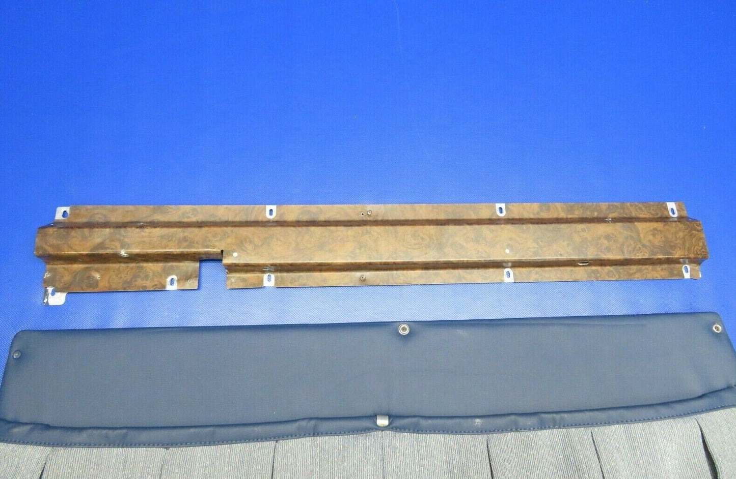 Cessna P210 Door Trim & Panel Assy LH Door P/N 2115031-3 (1220-119)