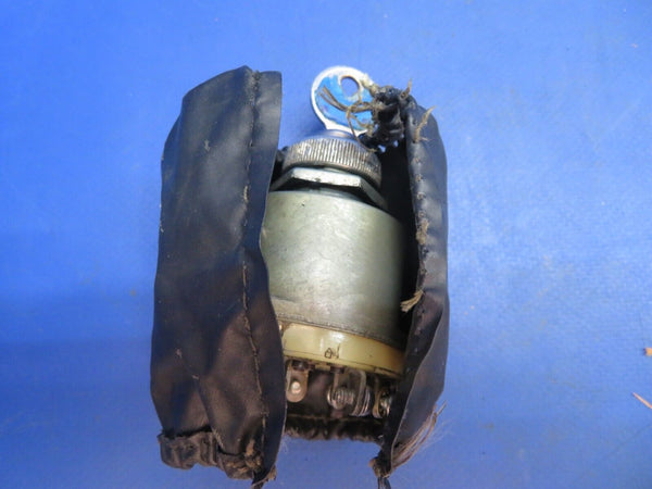 Cessna 172 Gerdes Ignition Switch with Key P/N C292501-0105 (0123-584)