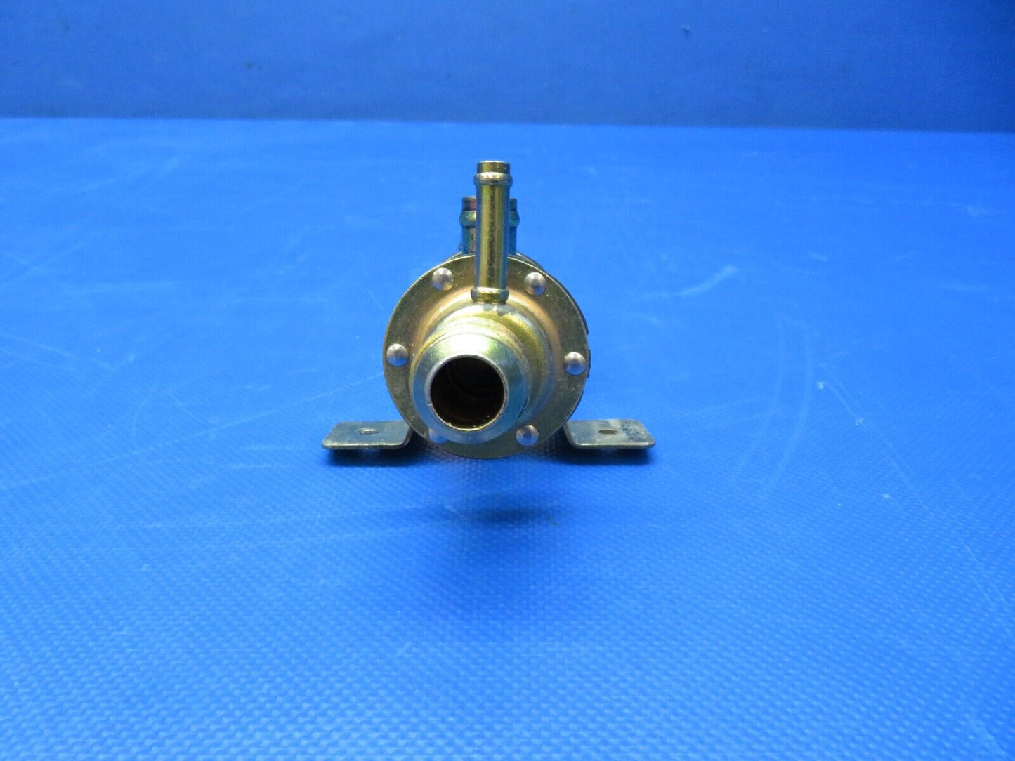 Cessna 401 / 401A Airborne Vacuum Manifold P/N 1H5-9 (1223-385)