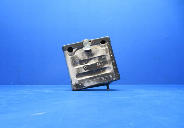 Cessna 150 / 150L Battery Box Assy W/ Lid P/N 0413402-6 (0823-562)