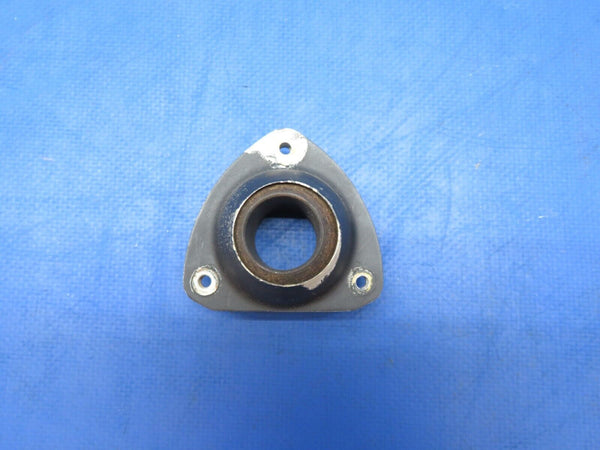 Early 172 Control Tube Ball & Socket P/N 0411224 (0823-471)