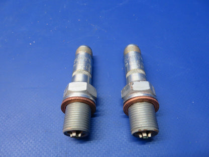 Champion Spark Plug REA 37 N LOT OF 2 NOS (1122-156)
