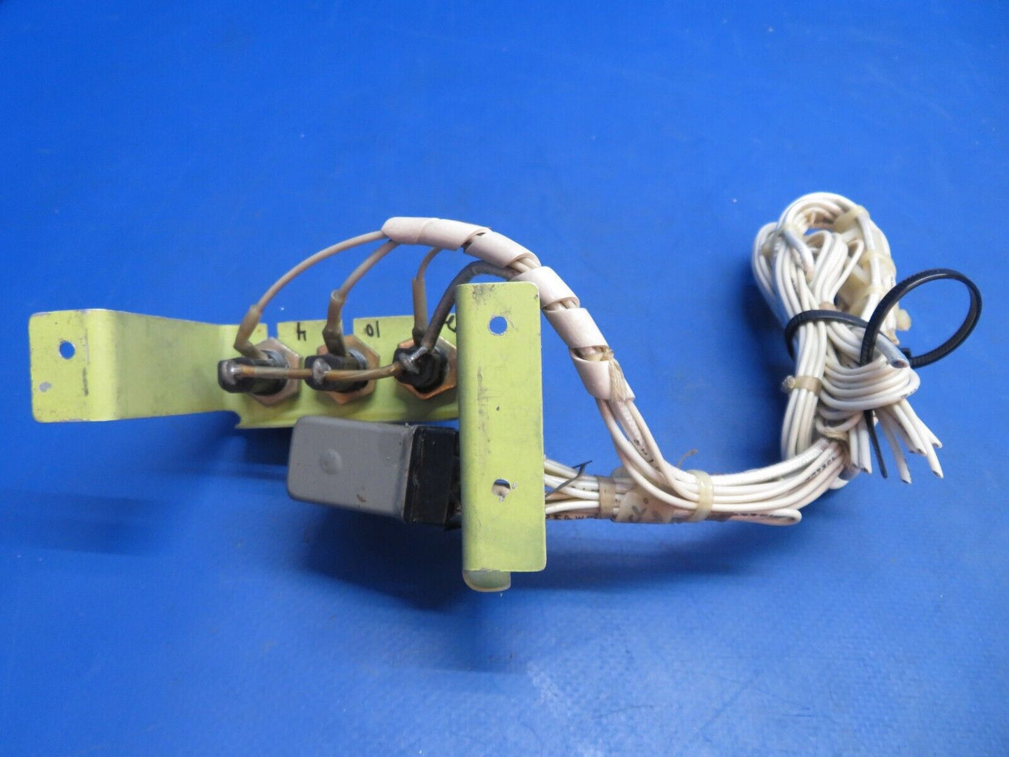 Piper Aerostar 602P Fuse Panel Ground Clearance P/N 650131-523 (0123-958)