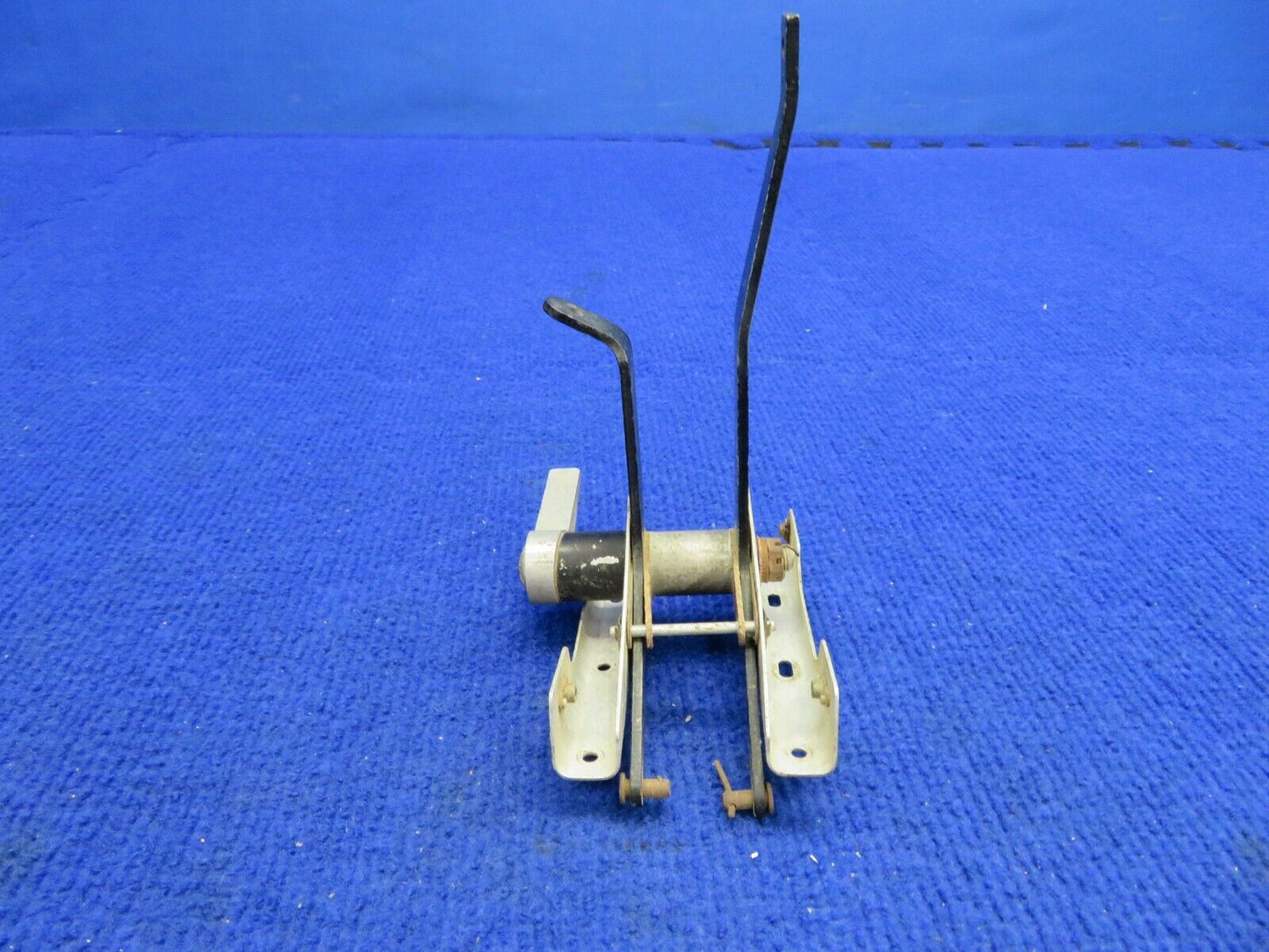 Piper PA-28-140, 180, 235 Engine Quadrant Controls P/N 65850-00 (0322-412)