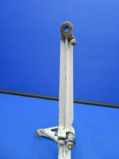 Beech Bonanza G35 Brace Main Landing Gear Retract RH 35-815102-1 (1120-03)