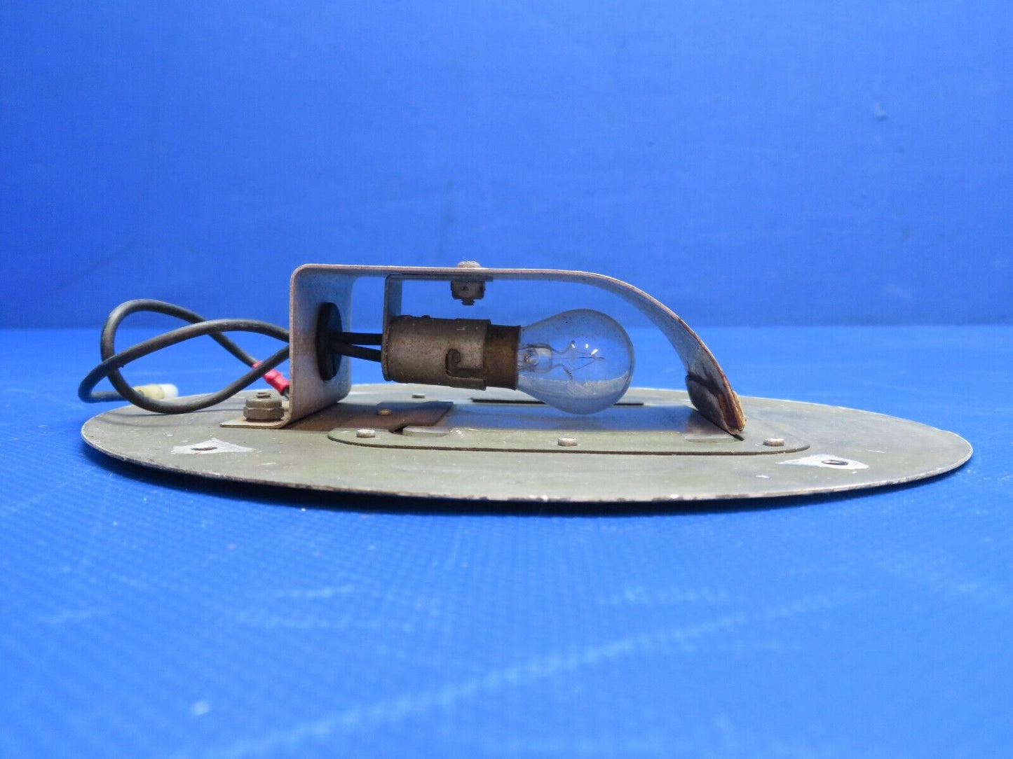 Cessna 210 Courtesy Light RH & LH, Insp. Panels P/N 1270432-2 LOT (0124-1032)