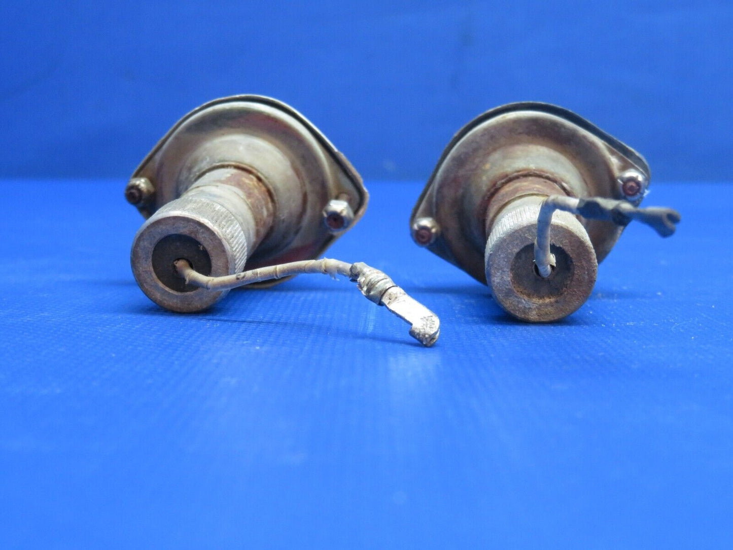 Piper Comanche Grimes Tail Fairing Light Assy P/N 472-667 LOT OF 2 (1223-1149)