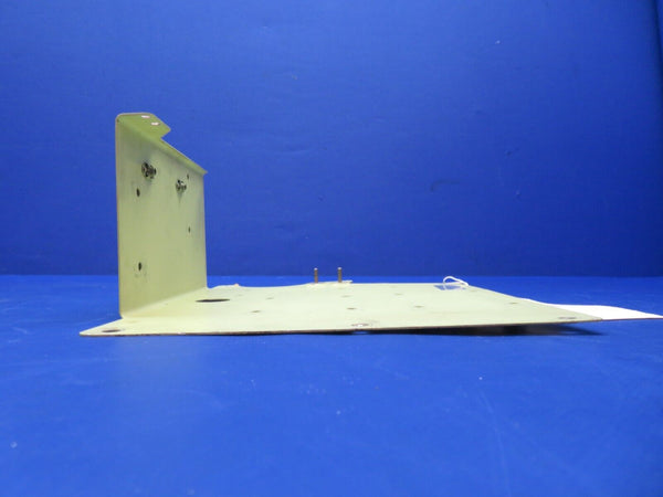 Beech 95-B55 Aerospace System TKS DeIce Mounting Bracket P/N 09920-01 (0623-481)