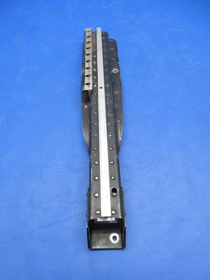 Cessna 310 / 310Q RH Seat Track Assy INBD & OTBD P/N 0812987-6 (0823-685)