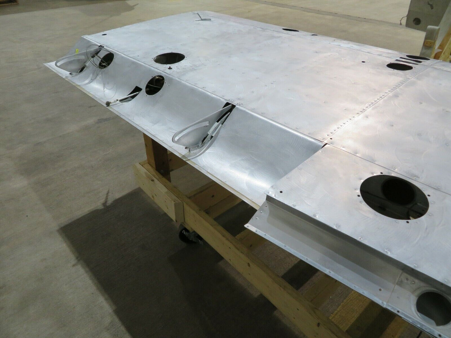 1970 Cessna 150L Left Hand Wing Structure P/N 0426005-91 (1120-358)