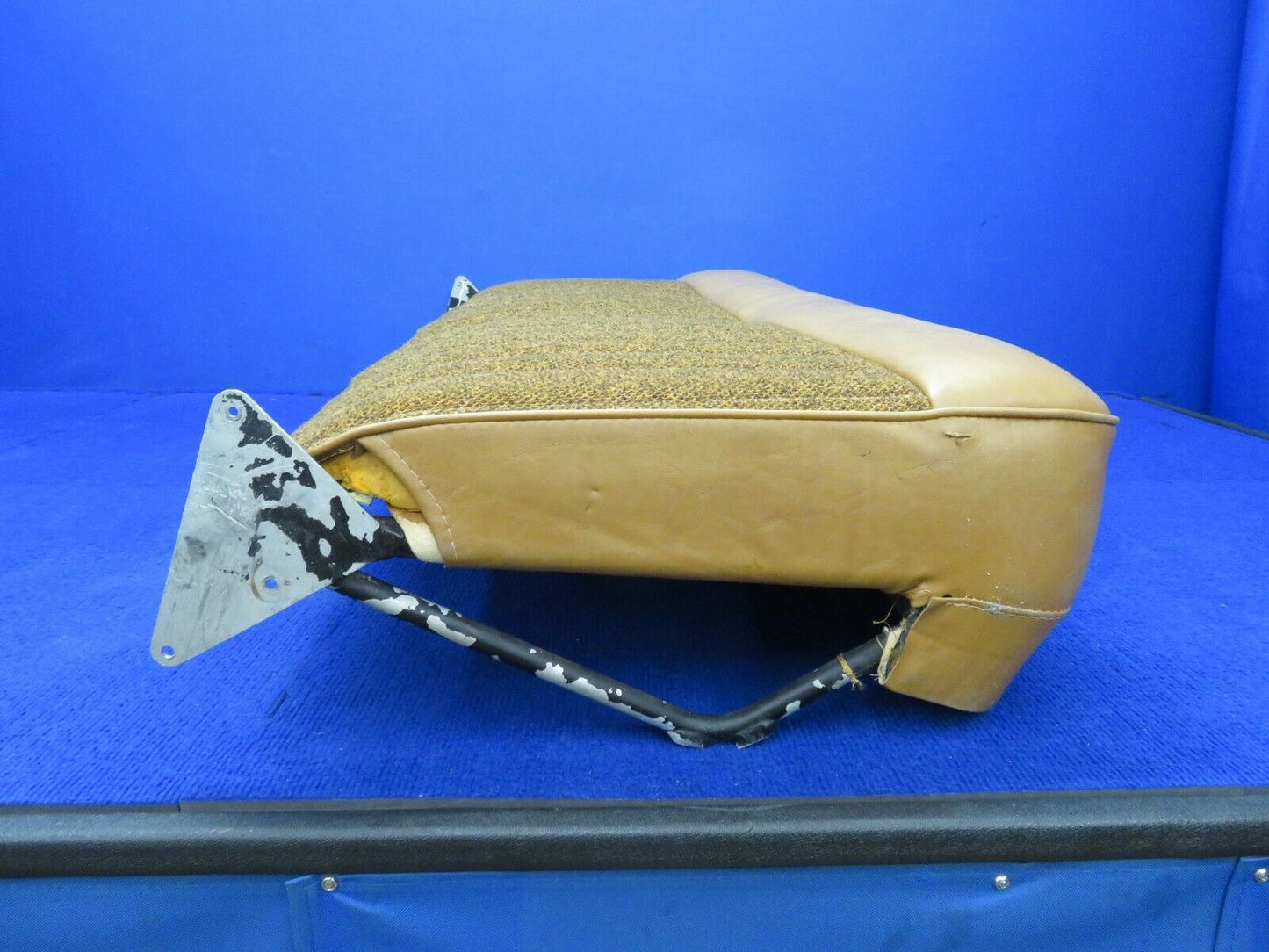 1956 Cessna 310 Rear Seat Assy P/N 0812315-3, 0812310-23 (0422-94)