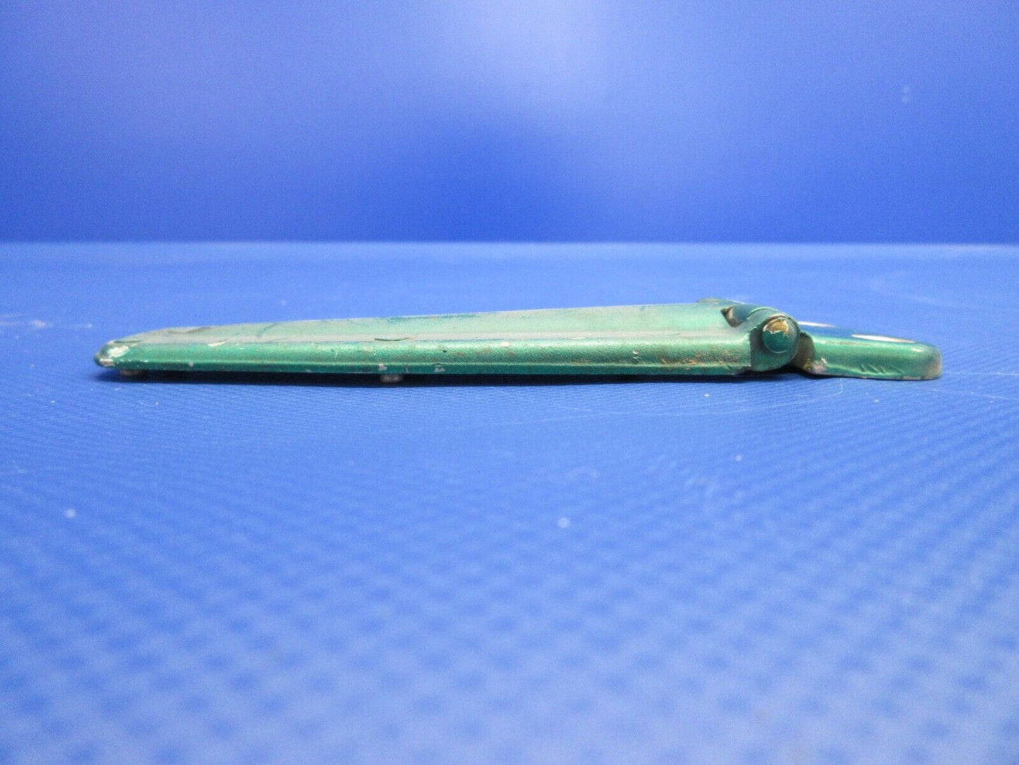 Cessna 150 Lower Cabin Door Hinge Assy RH P/N 0413426 (0224-1169)