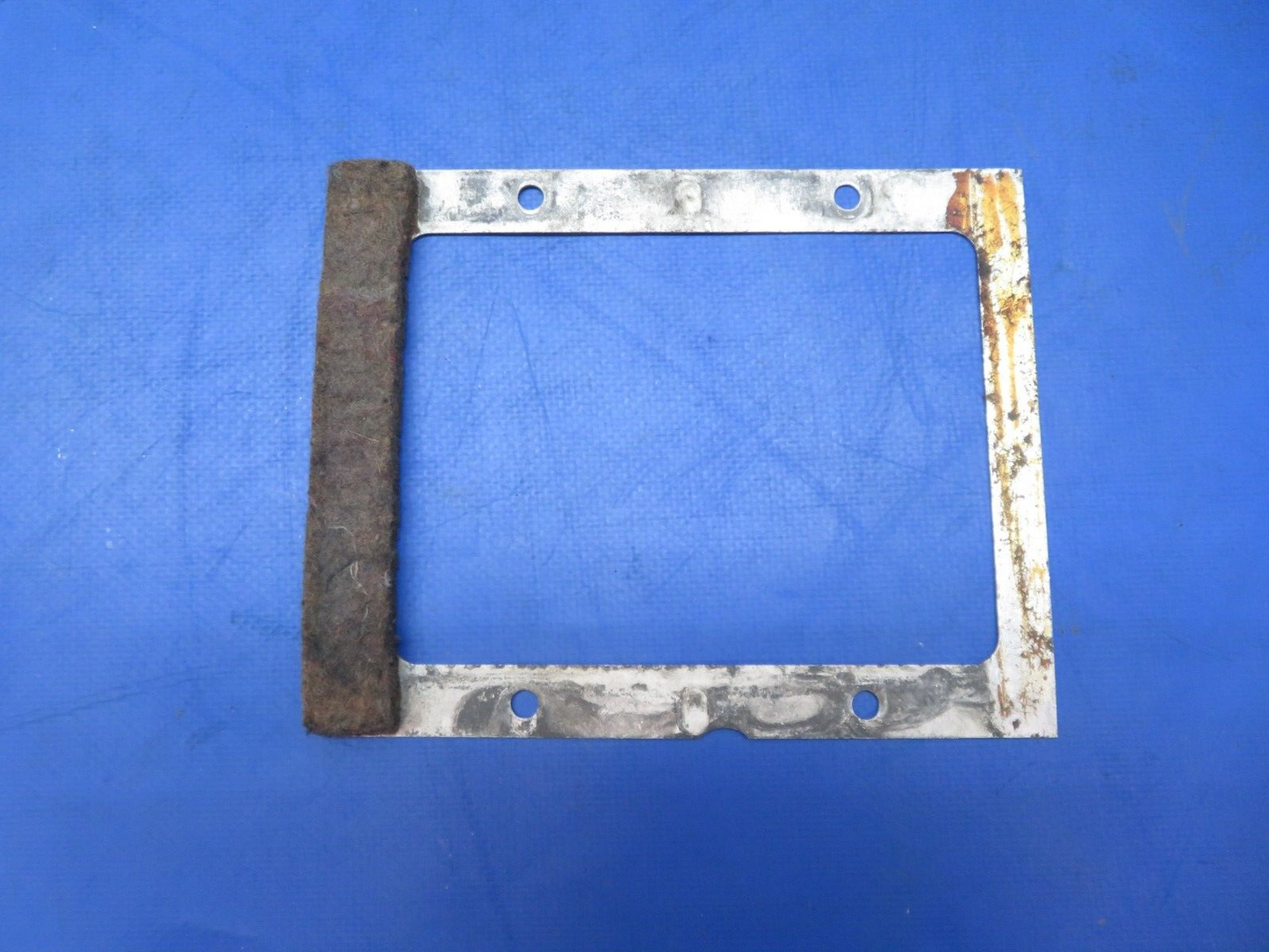 Piper Cherokee PA-28 Plenum Assy P/N 67845-00 (0723-706)