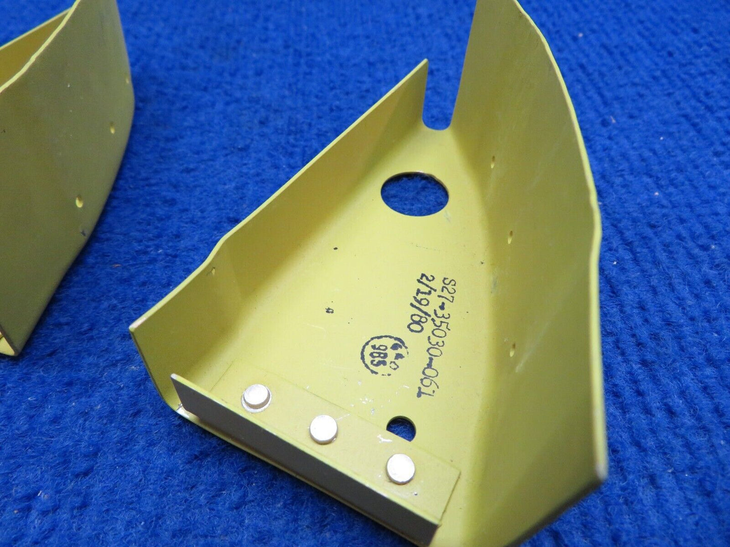 Beech Bracket P/N S27-35030-061 LOT OF 2 NOS (0622-818)