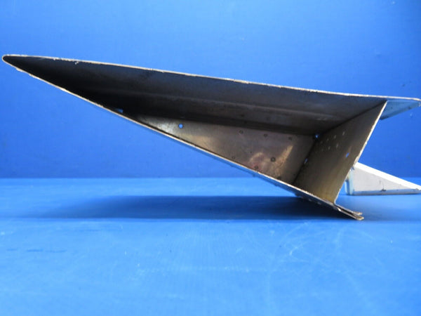 Piper PA-28-140 Aileron LH Balance Weight Doubler, Angle P/N 66766-00 (0723-347)