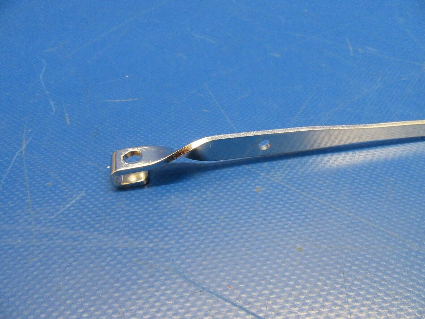 Piper PA28, 32 Handle Quick Drain P/N 65289-000 NOS (0419-447)