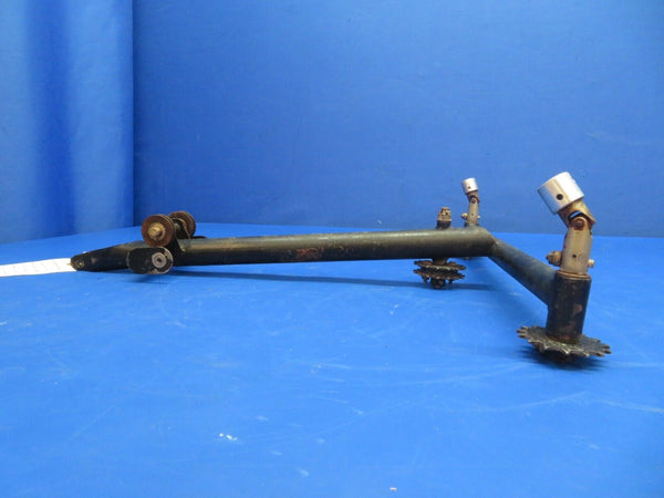 Piper PA-28-201T Dakota Tee Bar Control Column Assy P/N 62703-33 (1222-685)