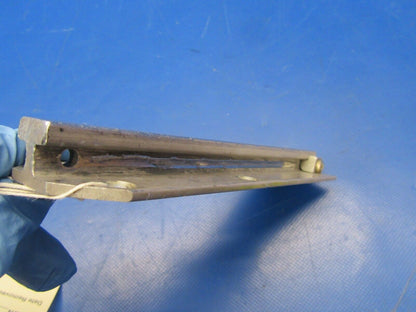 Beech Baron 95-B55 Seat Track P/N 002-430021-5 (1018-326)