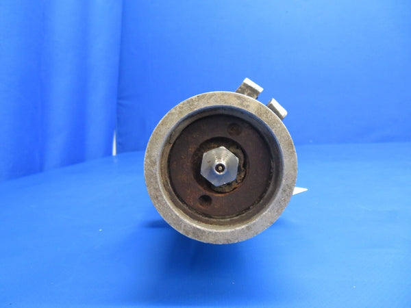 Beech 95-B55 Baron RH Main Gear Cylinder P/N 35-815246-3 (0223-690)