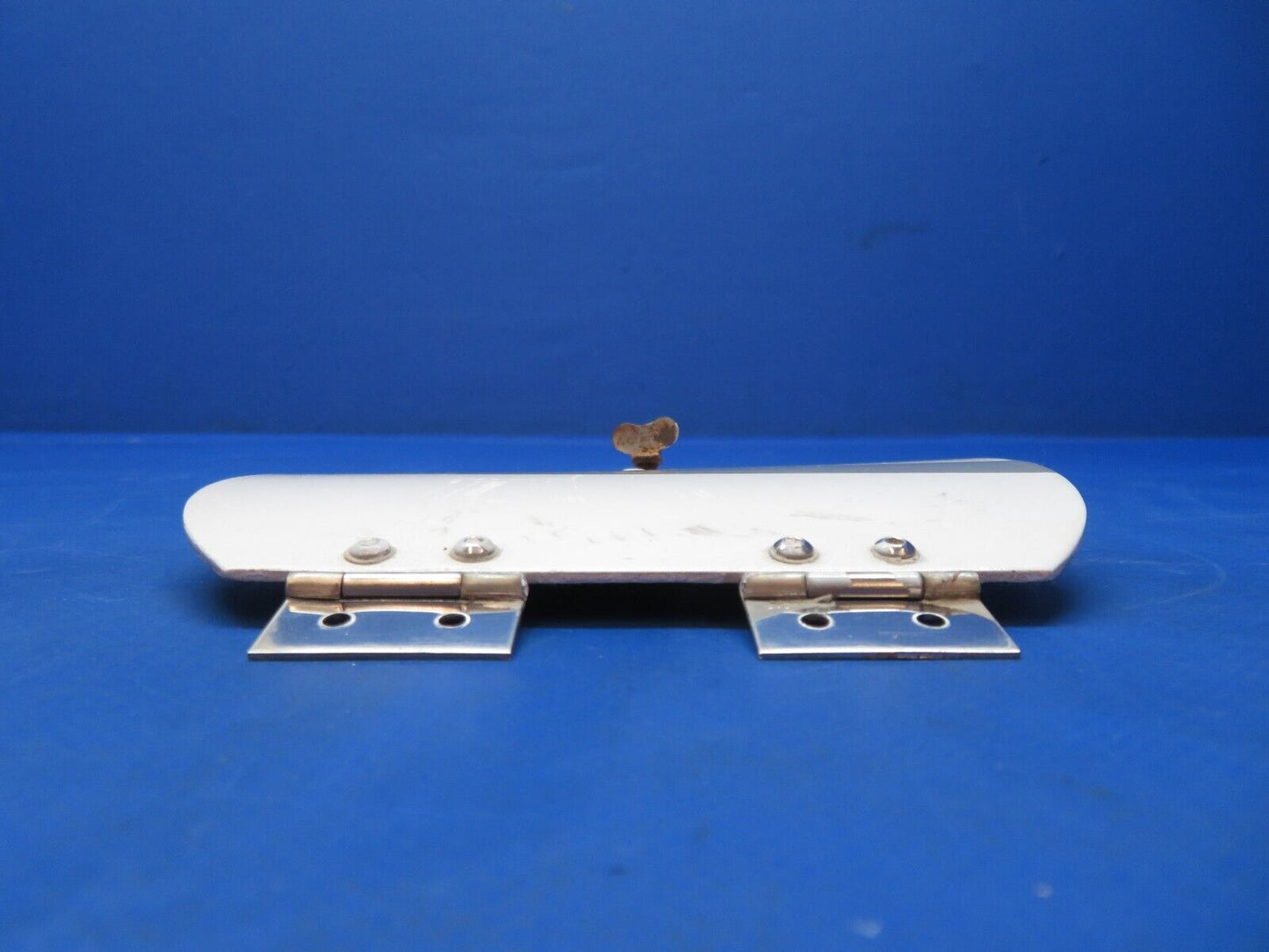Diamond DA-42 RH Fuel Tank Cap P/N D60-5742-29-00 (0623-383)