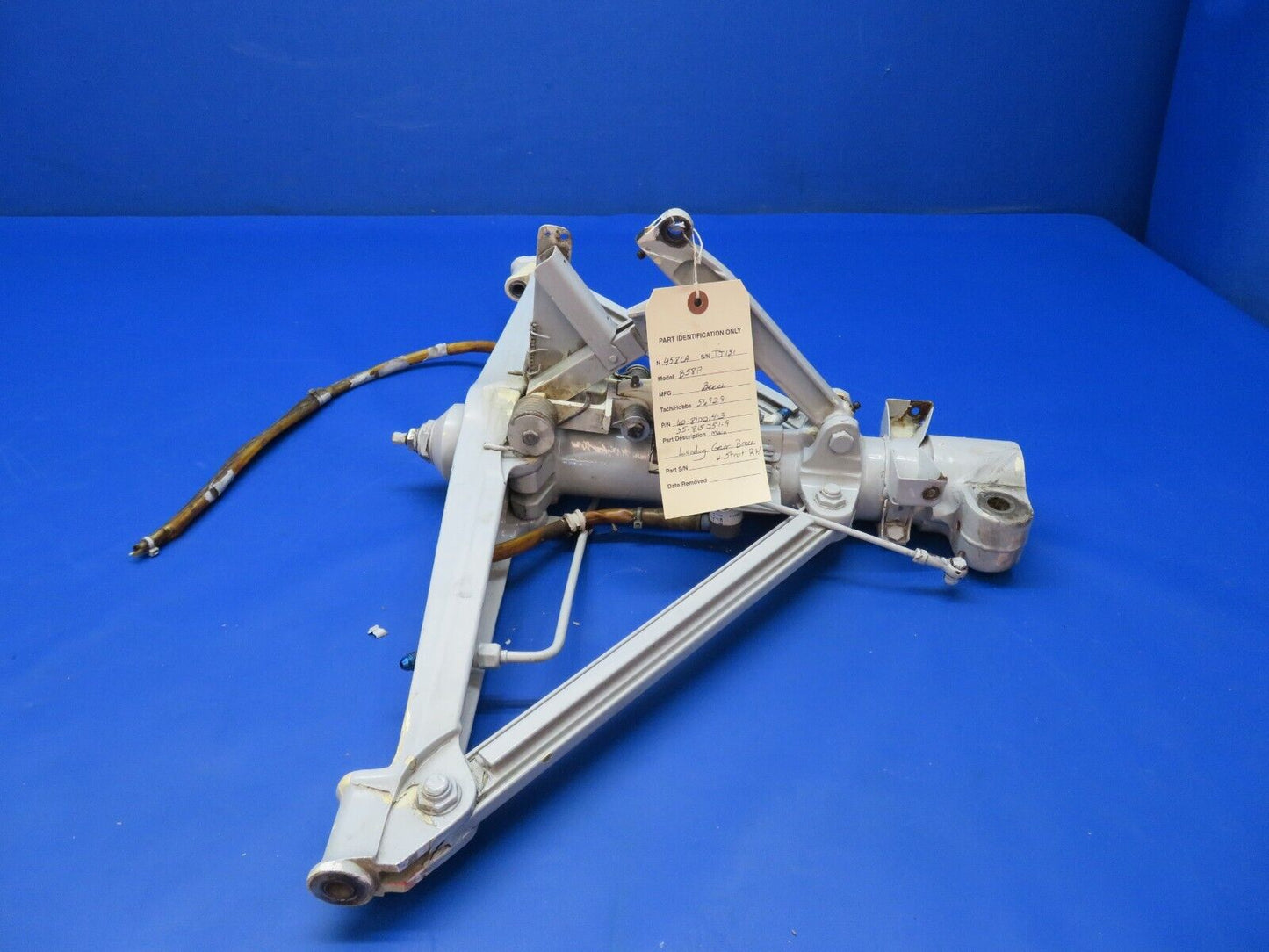 Beech B58P Main Landing Gear Brace & Strut RH P/N 60-810014-3 (0620-440)
