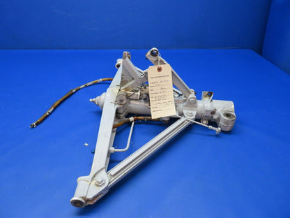 Beech B58P Main Landing Gear Brace & Strut RH P/N 60-810014-3 (0620-440)