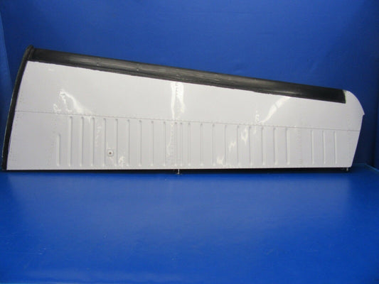 Beech Baron 95-B55 Horizontal Stabilizer RH P/N 95-620010-634 (0118-233)