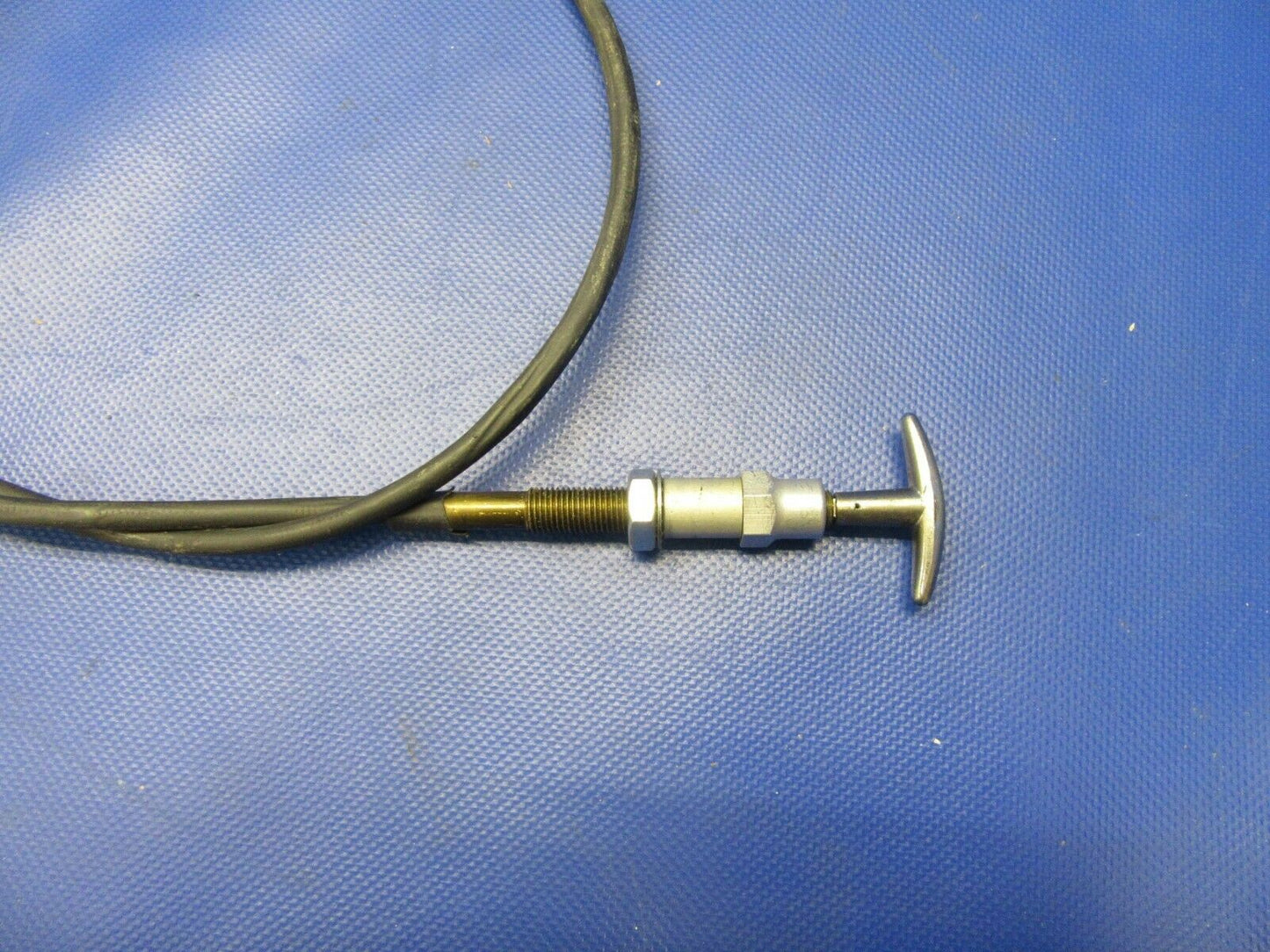 Cessna 210 / P210N Fuel On / Off Control 9860060-4 (0421-639)
