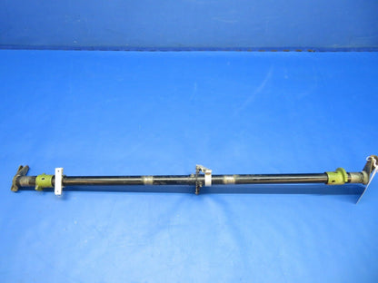 Piper PA-28R-201T Flap Torque Tube Assy P/N 62705-00, 62705-000 (1122-818)