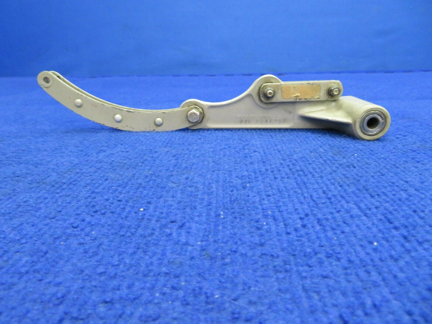 Cessna 310 / 310R Rocker Arm Bellcrank RH w/ Link P/N 0841104-4 (0422-370)