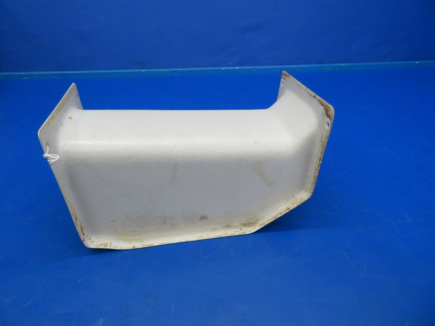 Diamond DA40-180 Middle Funnel Cover Center Console P/N DA4-2520-00P (0220-103)