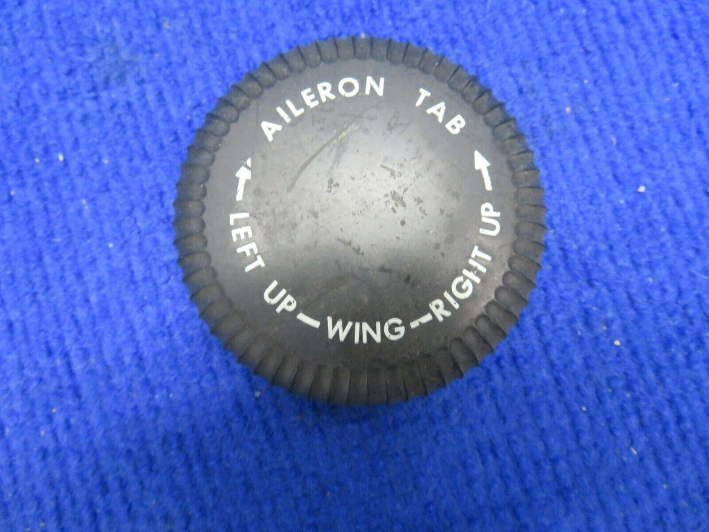 Beech 58 Baron Knob Aileron Trim Tab Control P/N 50-524124-4 (0322-574)